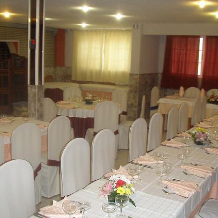 Hostal Mays Numancia de la Sagra Exteriér fotografie