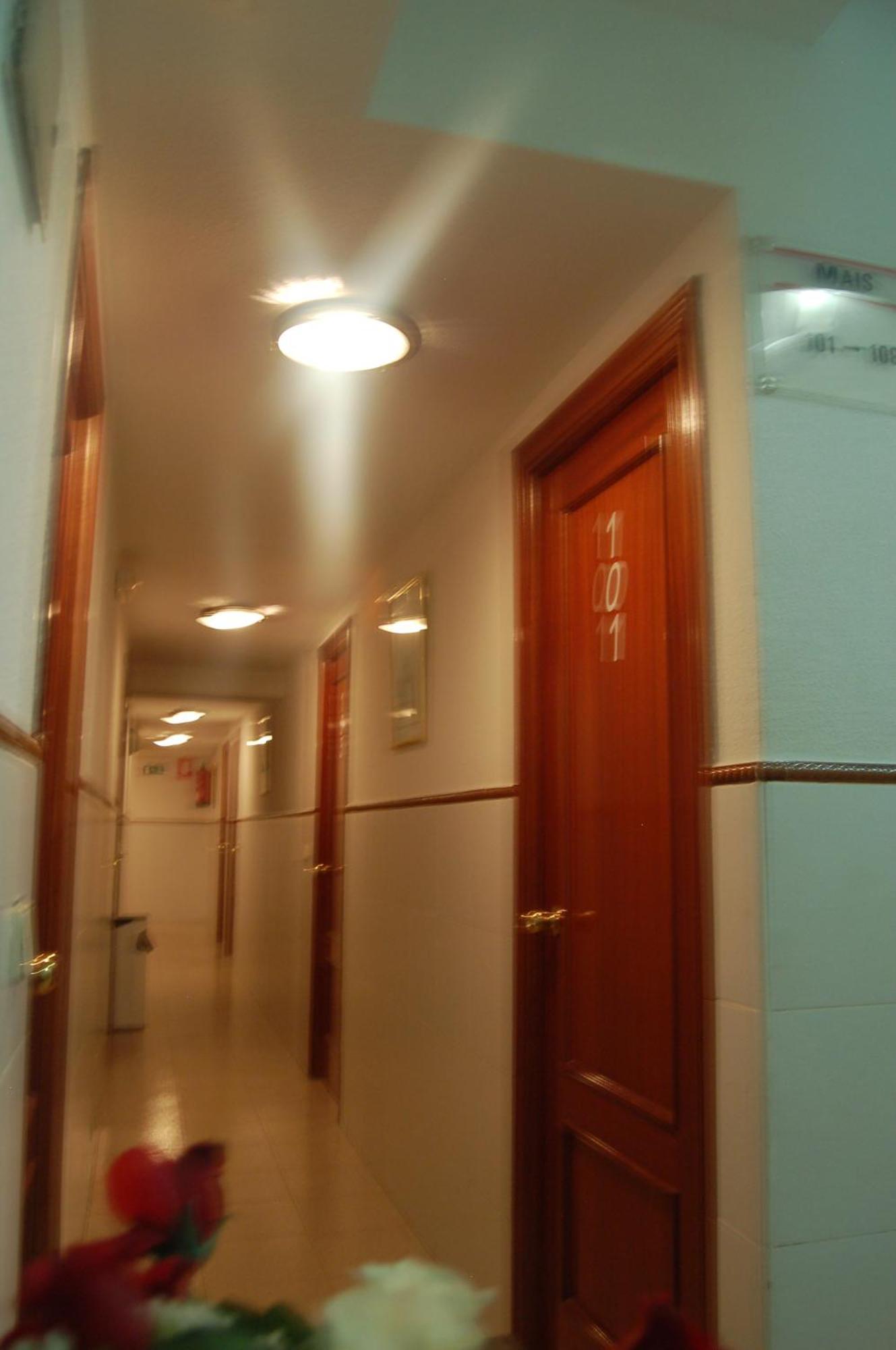 Hostal Mays Numancia de la Sagra Exteriér fotografie